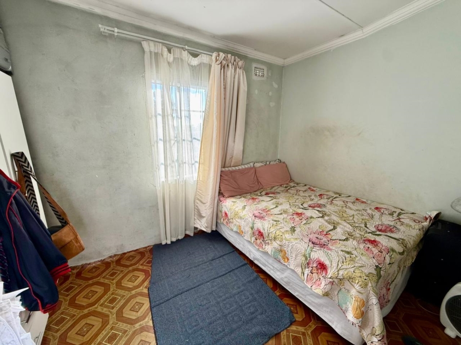 2 Bedroom Property for Sale in Electric City Western Cape